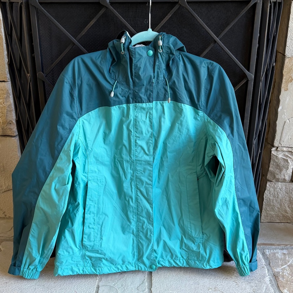 L.L. Bean TEK Rain Jacket Hooded Softshell Full Zip (LIKE NEW) GREEN